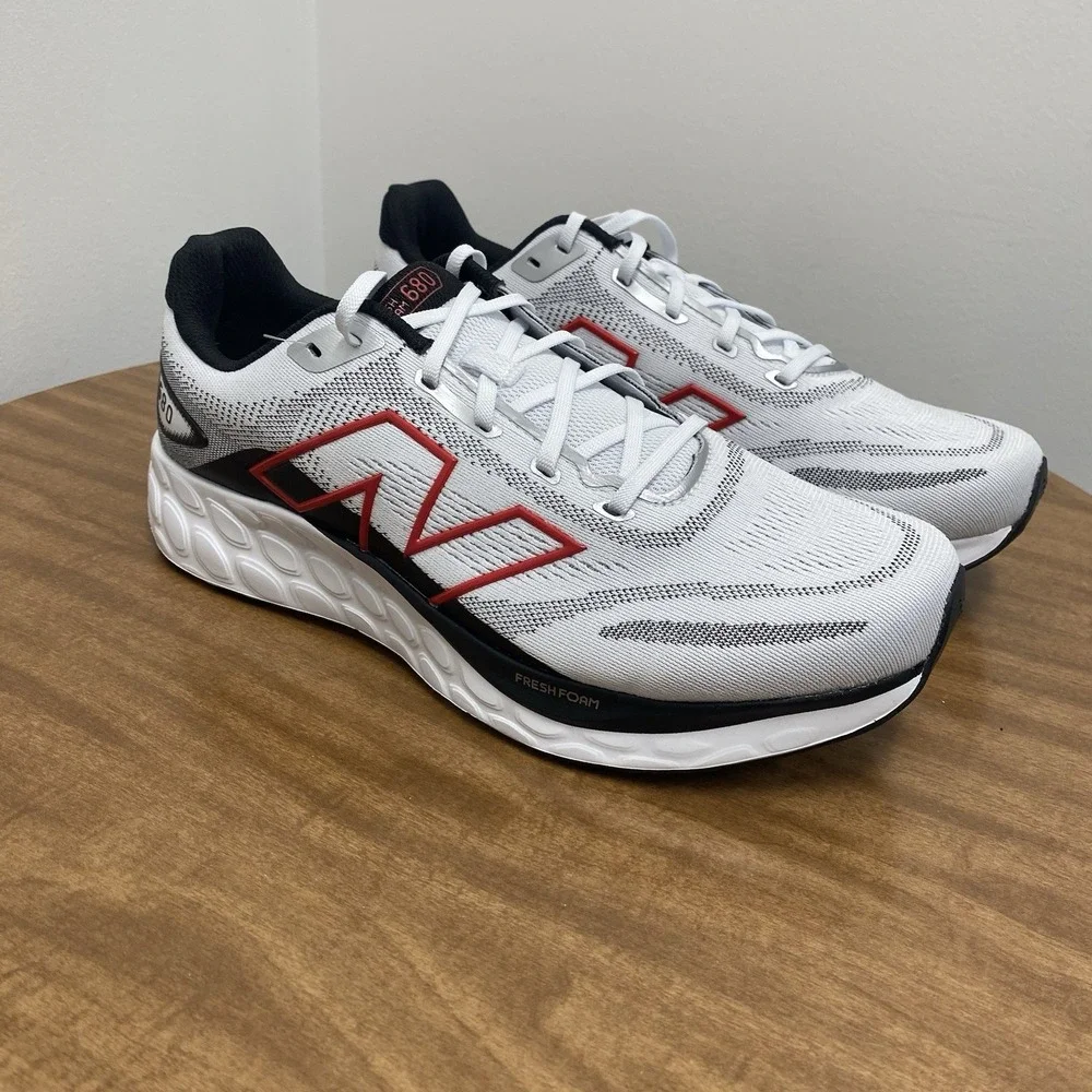 NEW BALANCE Fresh Foam 680v8 Running Shoes Sneakers White/Black Men's Size 11 US
